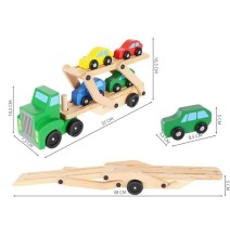 Medinis sunkvežimis - vilkikas su automobiliais