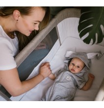 Pristatoma lovytė Alula su apsauga nuo uodų