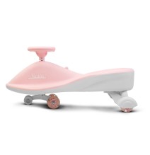 Šviečiantis svingis su garsais Fiesta Pink