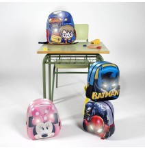 Šviečianti kuprinė Minnie Mouse (3D efektas) su kišenėle